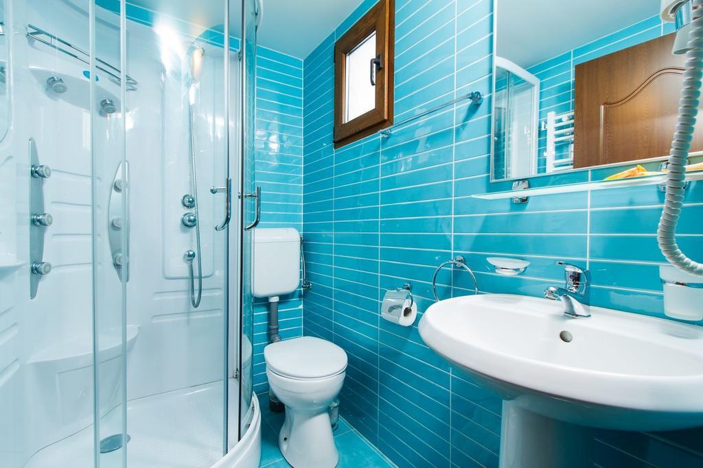 Pensiunea Andrei Rm Valcea Râmnicu Vâlcea Zimmer foto
